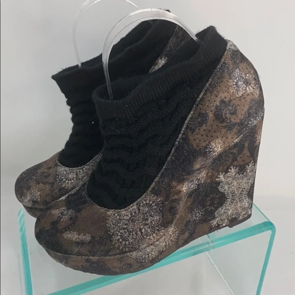 DESIGUAL Sz 9 Sock Velvet Gray Velvet High Wedges